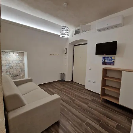 Il Rosone Oda ve Kahvaltı 3*